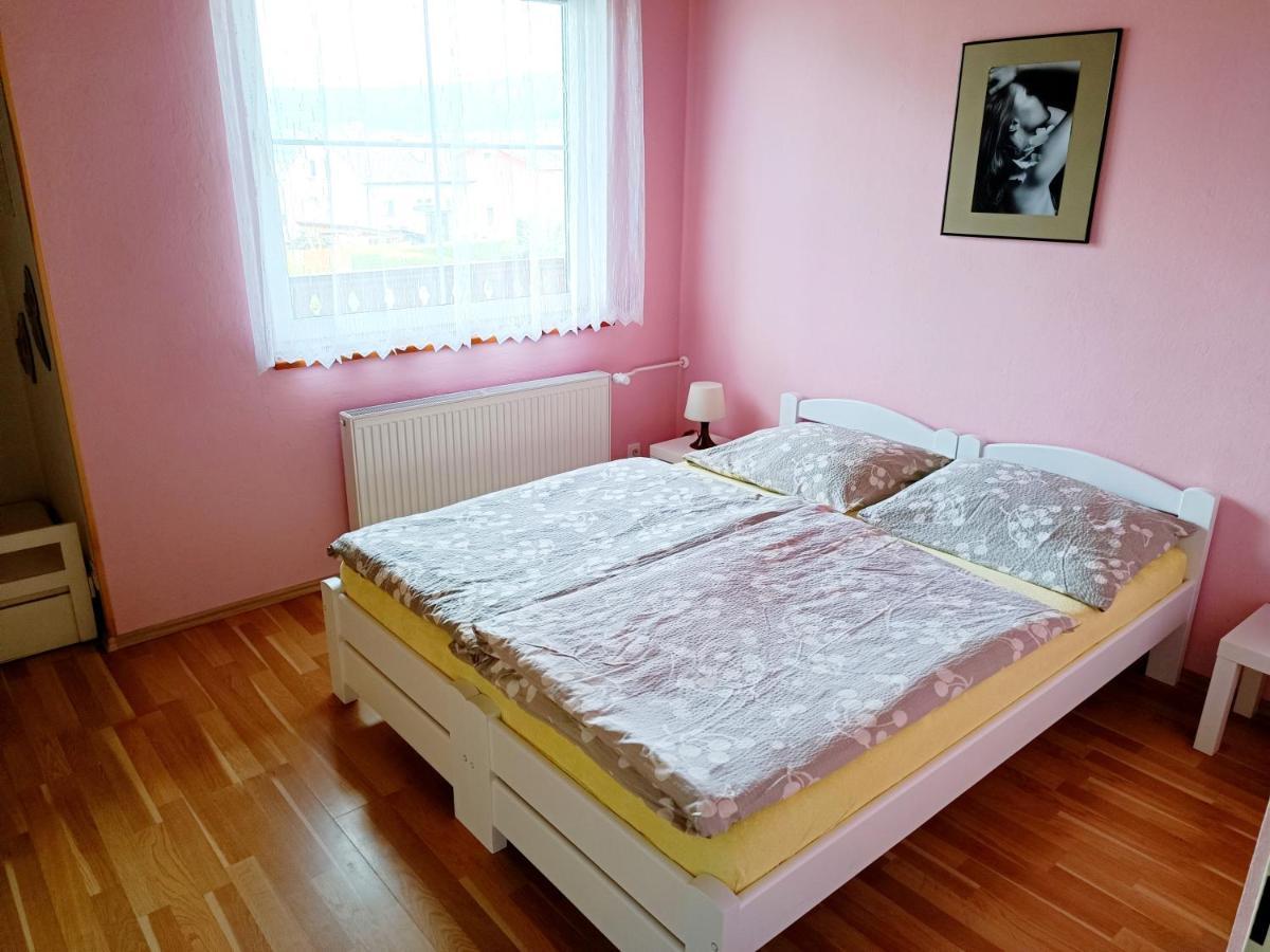 Vila Caba Kremze Buitenkant foto